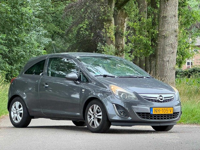 Opel - 2011 - corsa - 1.4-16v - nh-105-v - afbeelding 14 van  20