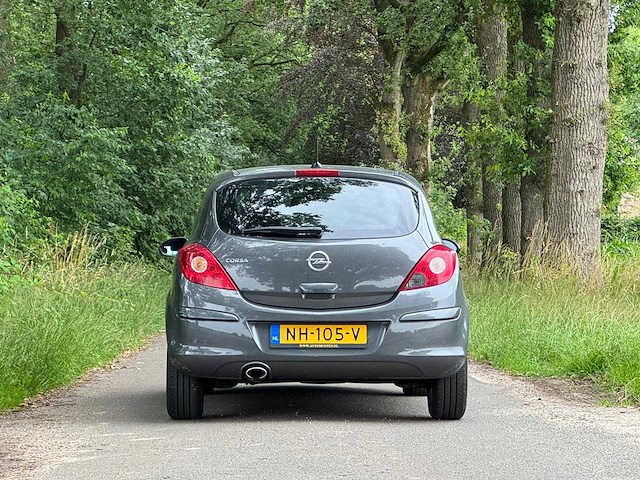Opel - 2011 - corsa - 1.4-16v - nh-105-v - afbeelding 17 van  20
