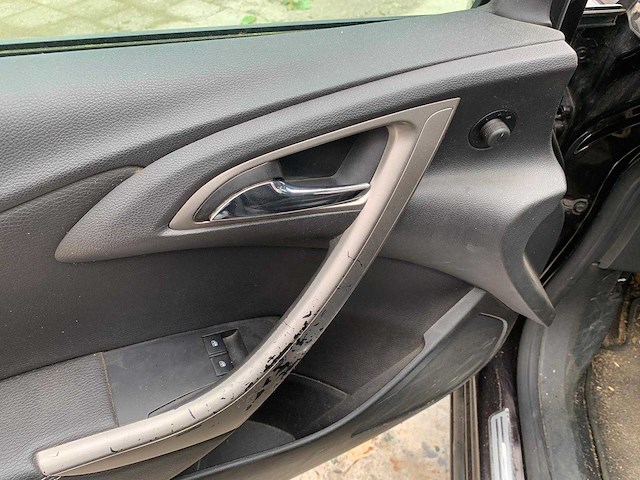 Opel - 2012 - astra - 1.4 cosmo - kg-663-h - afbeelding 9 van  29