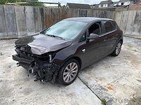 Opel - 2012 - astra - 1.4 cosmo - kg-663-h