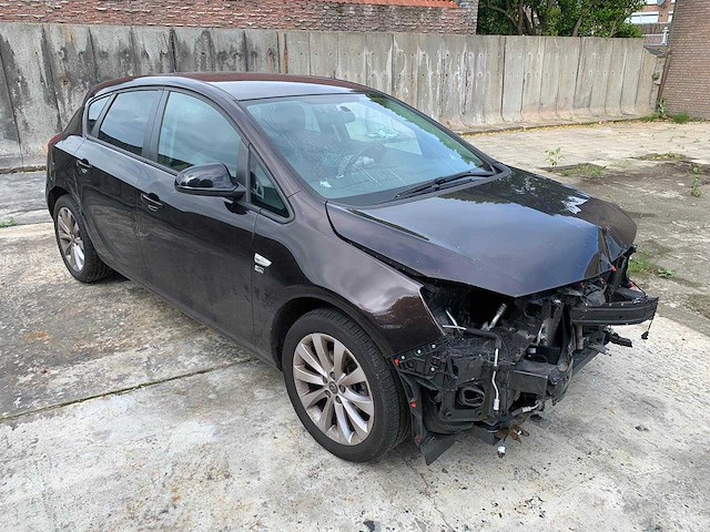 Opel - 2012 - astra - 1.4 cosmo - kg-663-h - afbeelding 23 van  29