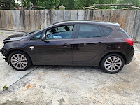 Opel - 2012 - astra - 1.4 cosmo - kg-663-h - afbeelding 28 van  29