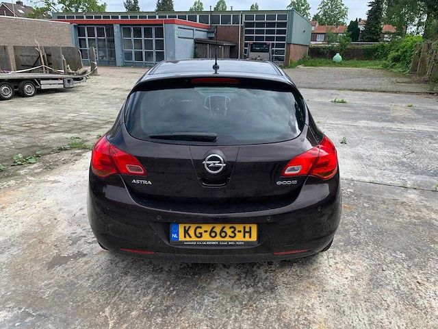 Opel - 2012 - astra - 1.4 cosmo - kg-663-h - afbeelding 11 van  13
