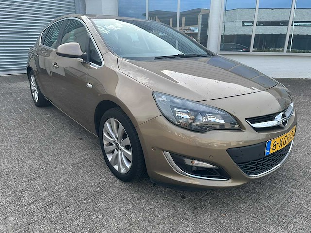 Opel - 2014 - astra - 1.4 turbo cosmo - 8-xgr-00 - afbeelding 21 van  27