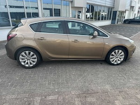 Opel - 2014 - astra - 1.4 turbo cosmo - 8-xgr-00 - afbeelding 23 van  27