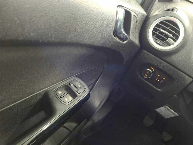 Opel - 2014 - corsa - 1.4-16v blitz - personenauto - afbeelding 12 van  16