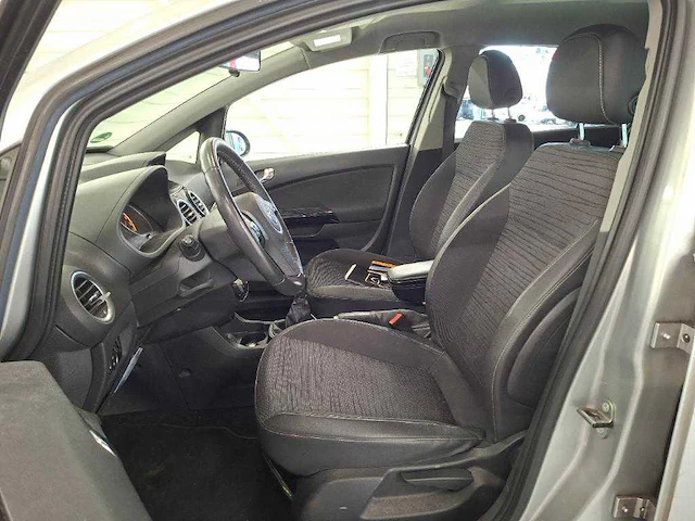 Opel - 2014 - corsa - 1.4-16v blitz - personenauto - afbeelding 6 van  16