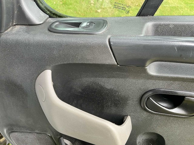 Opel - 2015 - 2.3 cdti l3 - vrachtwagen met kraan - afbeelding 48 van  61