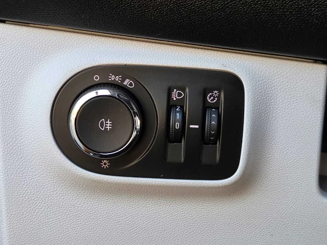 Opel - 2015 - adam - 1.0 turbo jam fav. - 7-zfs-24 - personenauto - afbeelding 17 van  29