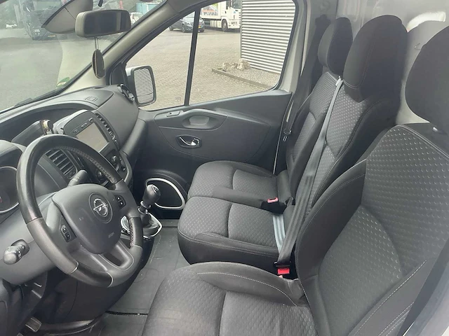Opel - 2016 - vivaro - 1.6 cdti l1h1 sp eco - bedrijfswagen - afbeelding 15 van  29
