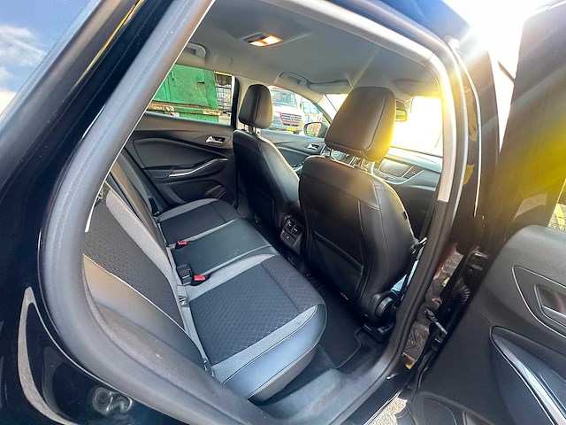 Opel - 2018 - grandland x - 1.2 turbo ultimate - automaat - personenauto - afbeelding 2 van  7