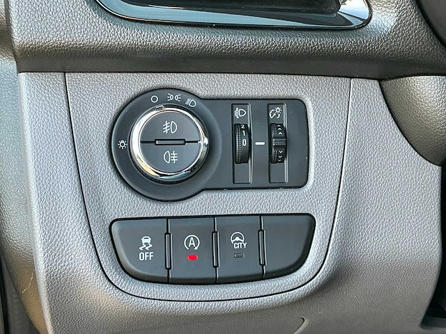 Opel - 2019 - karl - 1.0 ecofl innovation - personenauto - afbeelding 9 van  19