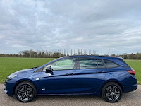 Opel - 2022 - astra sports tourer - 1.2 design & tech - p-096-jv - afbeelding 9 van  16