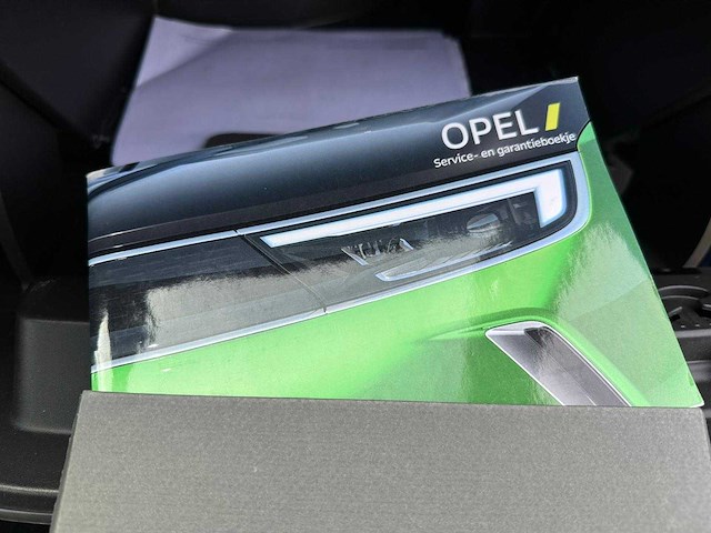 Opel - 2022 - astra sports tourer - 1.2 design & tech - p-096-jv - afbeelding 8 van  16