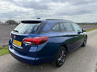 Opel - 2022 - astra sports tourer - 1.2 design & tech - p-096-jv - afbeelding 5 van  6
