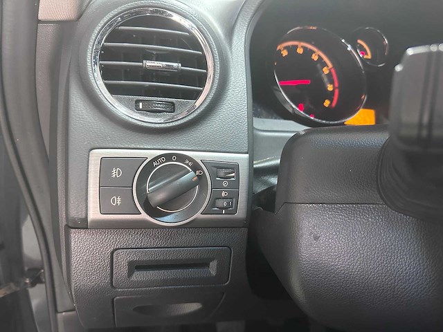 Opel - antara - 2.4-16v enjoy - 29-zj-dh- 2008 - afbeelding 2 van  16