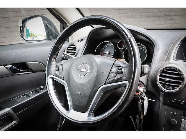 Opel - antara - 2.4-16v temptation 67-hgx-8 - afbeelding 14 van  18