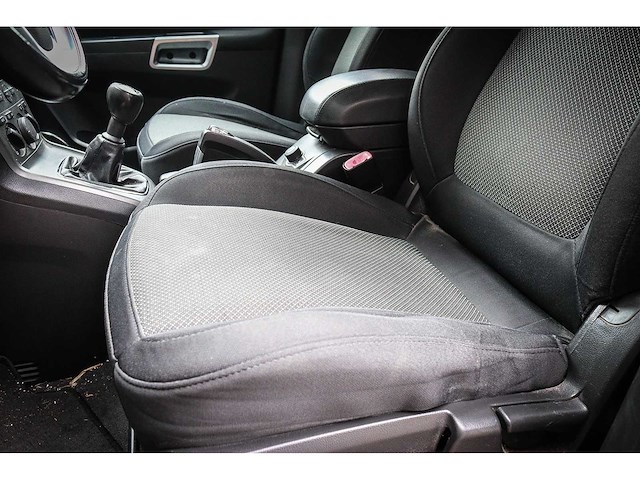 Opel - antara - 2.4-16v temptation 67-hgx-8 - afbeelding 15 van  18