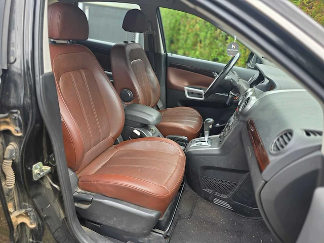Opel - antara - 3.2 v6 cosmo - 2007 - 63-xr-hd - personenauto - afbeelding 9 van  16