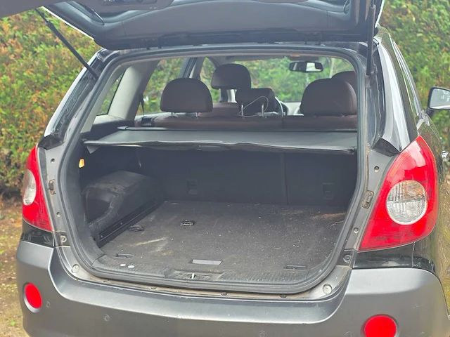 Opel - antara - 3.2 v6 cosmo - 2007 - 63-xr-hd - personenauto - afbeelding 14 van  16
