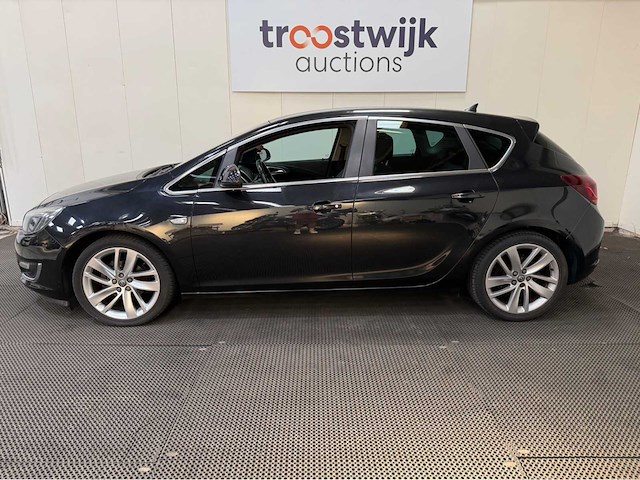 Opel - astra - 1.4 turbo - cosmo - personenauto - 2012 - afbeelding 24 van  27