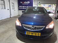 Opel - astra - 1.4 turbo cosmo - 07-ntx-5- 2010 - afbeelding 16 van  19