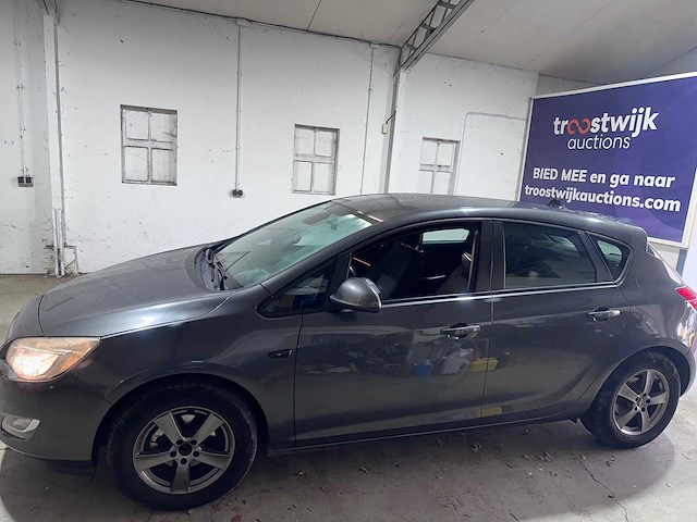 Opel - astra - 1.4 turbo edition - 99-lks-8 - afbeelding 12 van  21