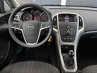 Opel - astra - 1.4 turbo edition - car - 2011|29-pxf-2|iaw - afbeelding 2 van  30