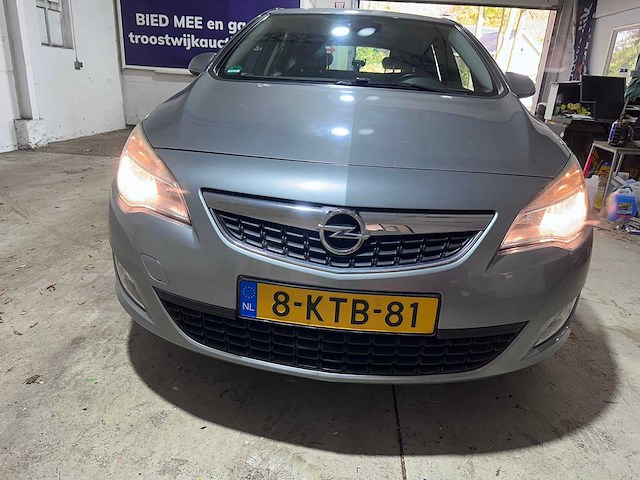 Opel - astra - 1.4 turbo gt automaat- 8-ktb-81 - afbeelding 19 van  20