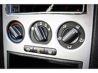 Opel - astra - 1.6-16v sport ed.ii 49-nl-fd - afbeelding 5 van  17