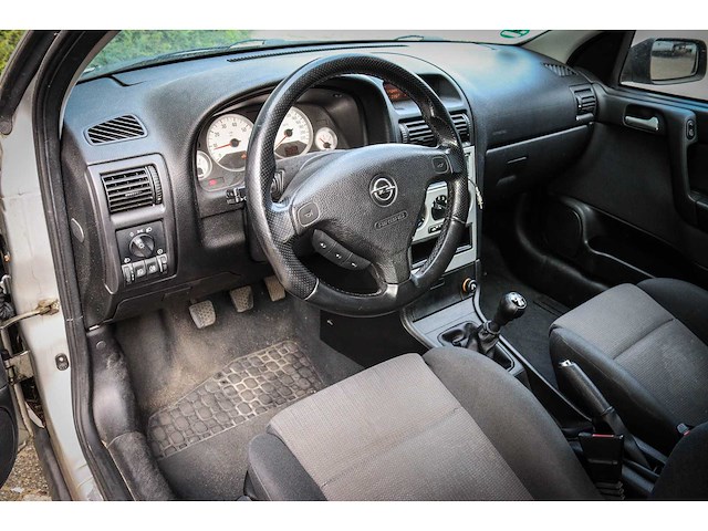 Opel - astra - 1.6-16v sport ed.ii 49-nl-fd - afbeelding 13 van  17