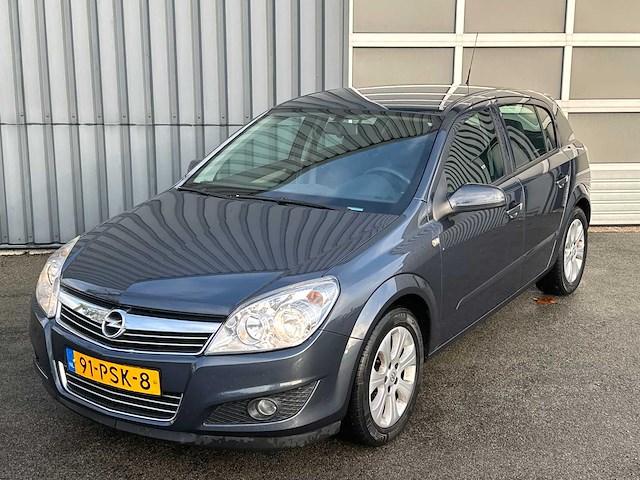 Opel - astra - 1.6 business - car - 2008 - afbeelding 1 van  30