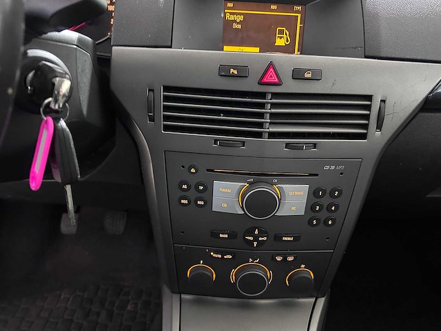 Opel - astra - 1.6 cosmo - 07-pk-lz- 2004 - afbeelding 4 van  20