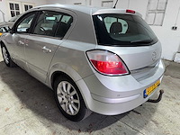 Opel - astra - 1.6 cosmo - 07-pk-lz- 2004 - afbeelding 12 van  20