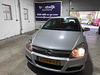 Opel - astra - 1.6 cosmo - 07-pk-lz- 2004 - afbeelding 6 van  6