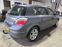 Opel - astra - 1.8 cosmo - 82-pj-hs- 2004 - afbeelding 10 van  14