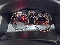 Opel - astra - 1.8 cosmo - 82-pj-hs- 2004 - afbeelding 9 van  10