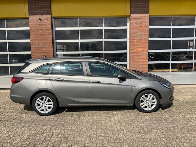 Opel - astra - sports tourer 1.6 cdti edition - personenauto- 2016 - afbeelding 7 van  8
