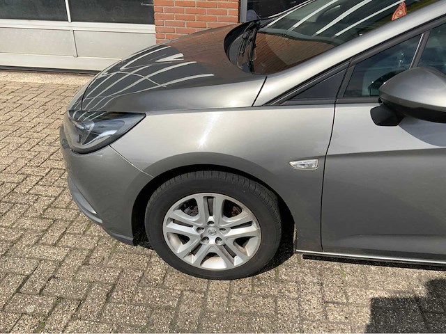 Opel - astra - sports tourer 1.6 cdti edition - personenauto- 2016 - afbeelding 19 van  27