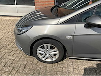 Opel - astra - sports tourer 1.6 cdti edition - personenauto- 2016 - afbeelding 19 van  27