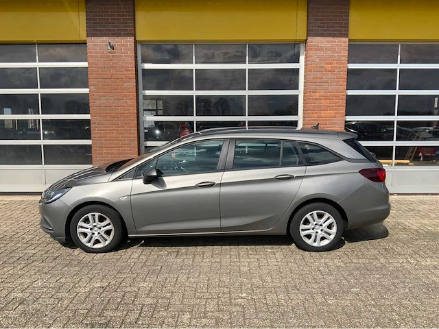 Opel - astra - sports tourer 1.6 cdti edition - personenauto- 2016 - afbeelding 12 van  27