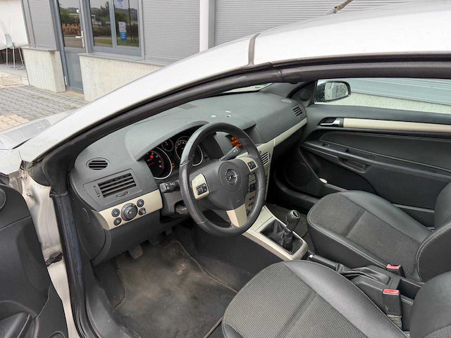 Opel - astra - twintop 1.8 enjoy - personenauto - 2006 - afbeelding 7 van  21