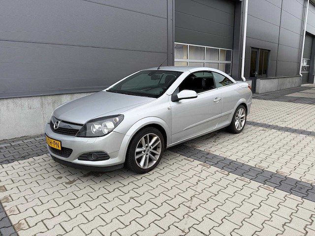 Opel - astra - twintop 1.8 enjoy - personenauto - 2006 - afbeelding 1 van  21