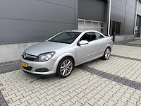 Opel - astra - twintop 1.8 enjoy - personenauto - 2006 - afbeelding 1 van  21