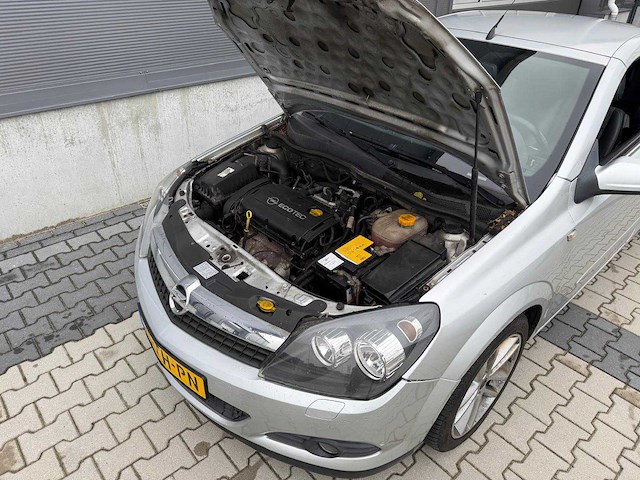 Opel - astra - twintop 1.8 enjoy - personenauto - 2006 - afbeelding 11 van  21