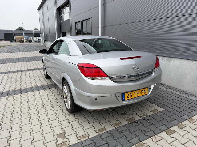 Opel - astra - twintop 1.8 enjoy - personenauto - 2006 - afbeelding 17 van  21