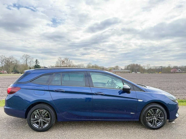 Opel - astra sports tourer - 1.2 design & tech - 2022 - p-096-jv - afbeelding 13 van  16