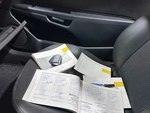 Opel - astra twintop - 1.8 cosmo - 49-ts-jv- 2007 - afbeelding 3 van  3