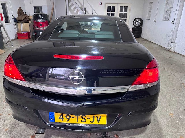 Opel - astra twintop - 1.8 cosmo - 49-ts-jv- 2007 - afbeelding 23 van  24