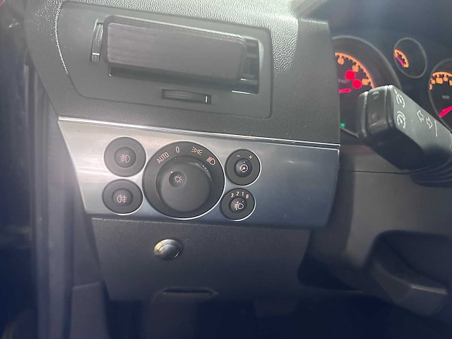 Opel - astra twintop - 1.8 temptation - 89-xx-dt - afbeelding 4 van  20